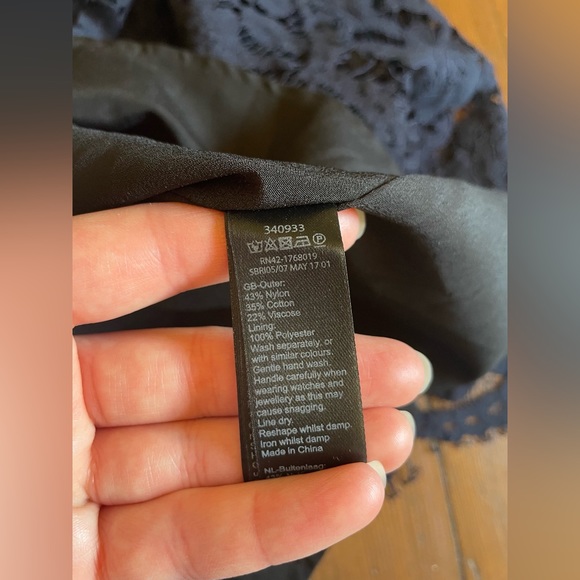 Navy lace midi skirt, Monsoon brand size UK8 / S - Picture 5 of 6